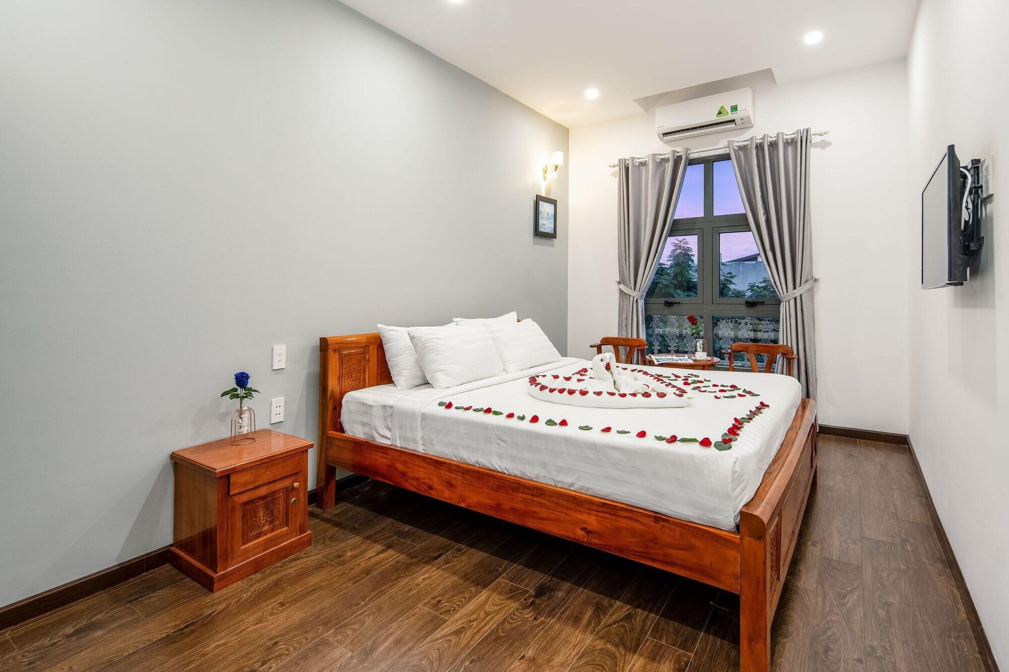 Bamboo Hotel Da Nang Exterior photo